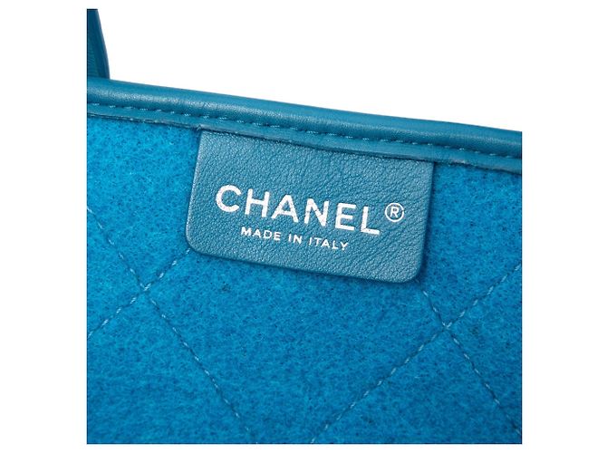 Borsa Satchel Chanel Medium CC Quilted Felt Pop Tote Blu - vista 5
