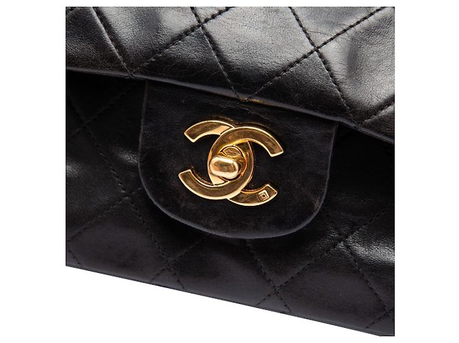 Borsa a tracolla Chanel Medium Classic Double Flap in pelle di agnello nera Nero - vista 5
