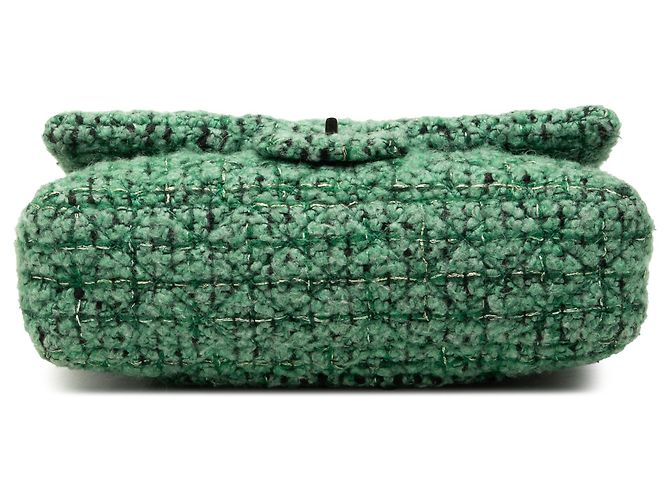 Borsa a tracolla Chanel Small Quilted Tweed Reissue 2.55 Easy Messenger Flap Verde - vista 3