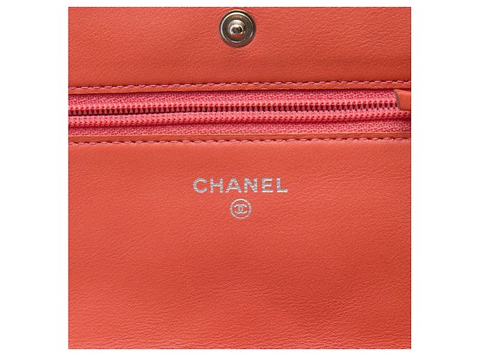 Borsa a tracolla Chanel CC matelassé in vernice rosa Wallet on Chain - vista 5
