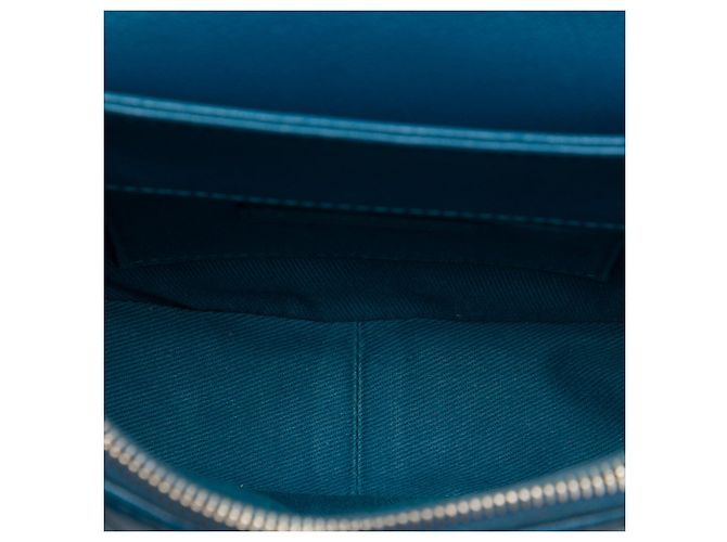 Chanel Small Coco Curve Flap Satchel aus blauem glänzendem Kalbsleder und gestepptem Ziegenleder - Ansicht 4