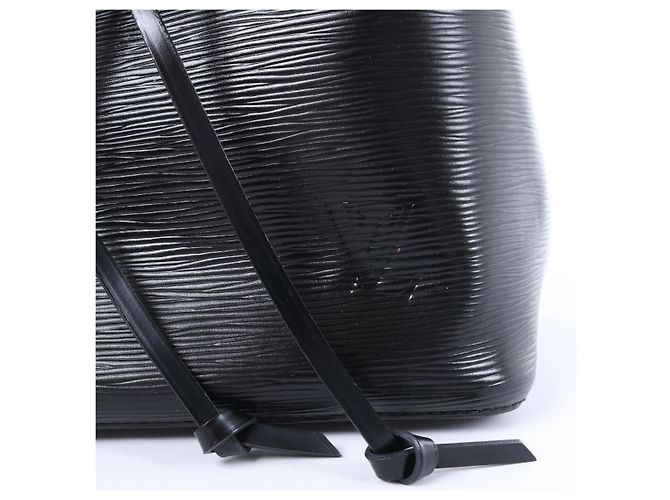 Borsa a tracolla Louis Vuitton NeoNoe in pelle Epi nera M54366 Nero - vista 12
