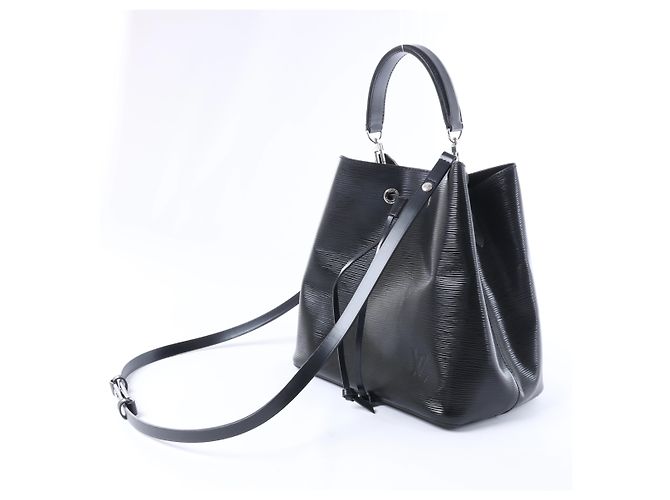 Borsa a tracolla Louis Vuitton NeoNoe in pelle Epi nera M54366 Nero - vista 2
