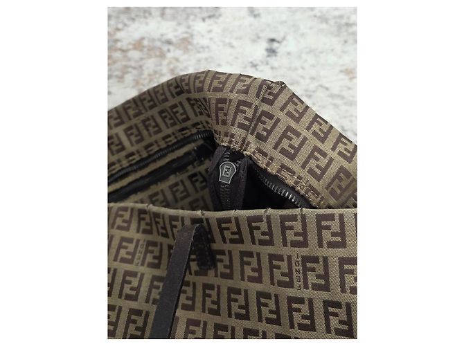 Borsa Fendi Roll Bag in tela monogram marrone - vista 11