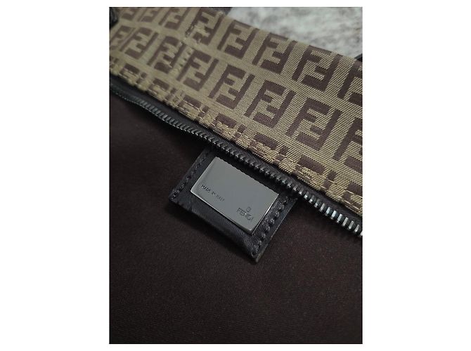 Borsa Fendi Roll Bag in tela monogram marrone - vista 12