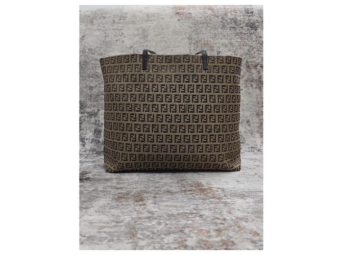 Borsa Fendi Roll Bag in tela monogram marrone - vista 4
