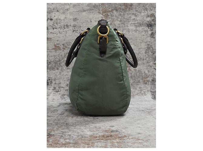 Prada Borsa in nylon verde e pelle - vista 8