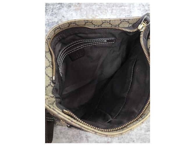 Gucci Sacoche en Toile GG Supreme Beige - vue 12