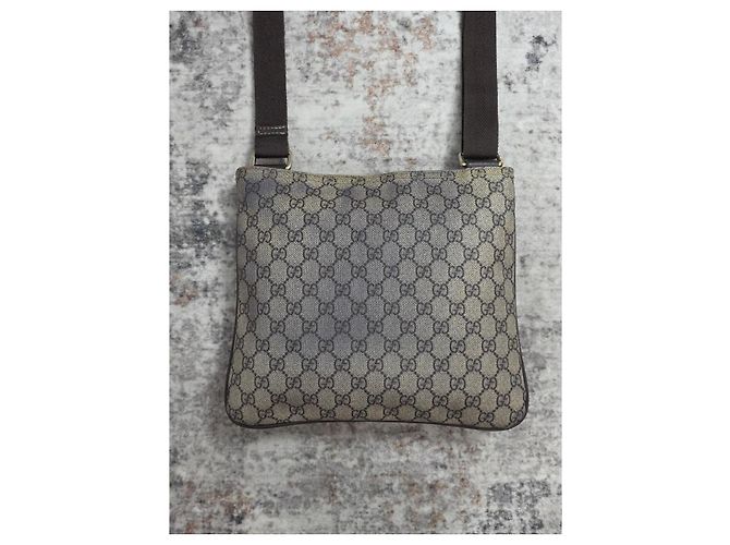 Gucci Sacoche en Toile GG Supreme Beige - vue 5