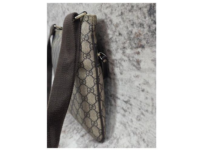 Gucci Sacoche en Toile GG Supreme Beige - vue 6