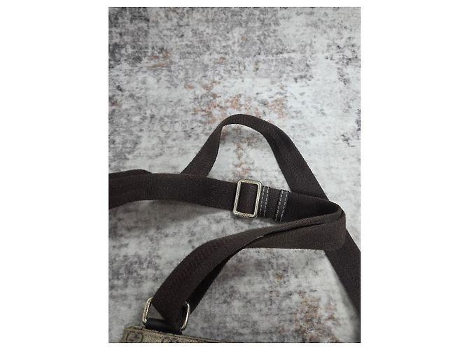 Gucci Sacoche en Toile GG Supreme Beige - vue 9