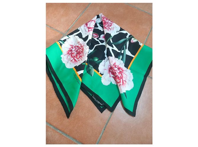Dolce & Gabbana Seidentuch mit Blumenprint Schwarz Weiß Rot Grün - Ansicht 4
