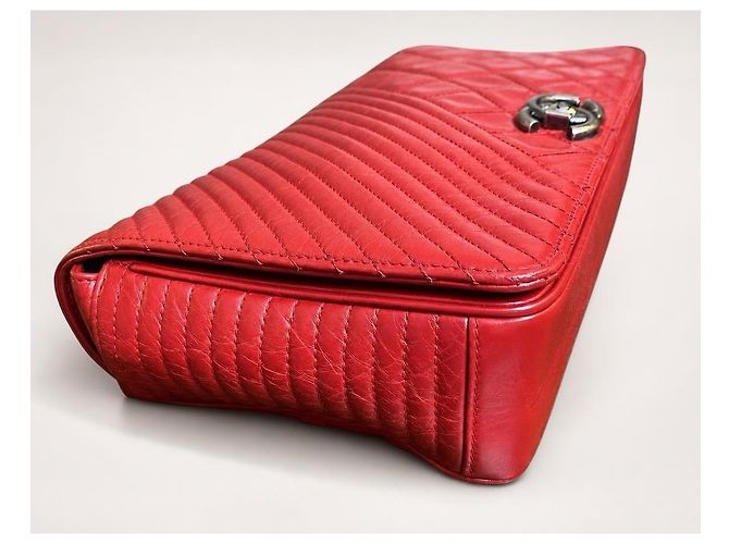 Borsa Chanel Medium Coco Boy Flap in pelle di vitello invecchiata lucida matelassé rossa Rosso - vista 6