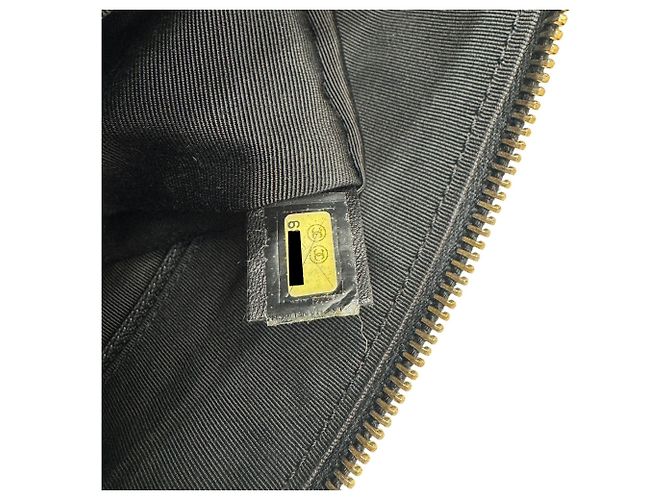 Bolso de hombro Chanel Chocolate Bar Negro - vista 15