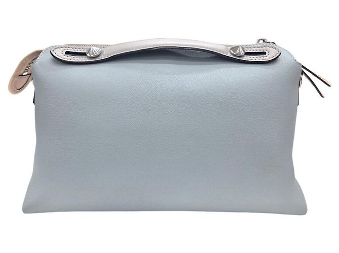 Borsa a tracolla Fendi By The Way Medium Blu chiaro - vista 2