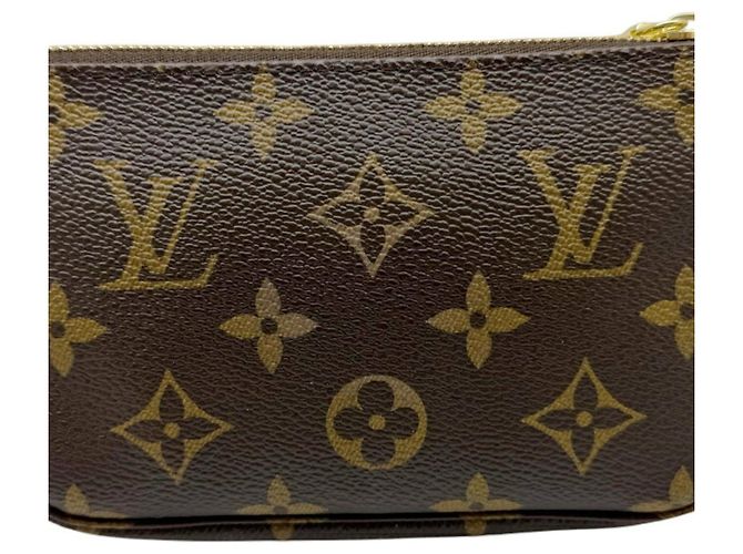 Louis Vuitton Monogram Vivienne Holiday Mini Pochette Accessoires Marrone Multicolore Monogramma - vista 2
