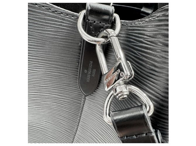 Néonoé Borsa a tracolla Louis Vuitton NeoNoe Epi Nero - vista 13