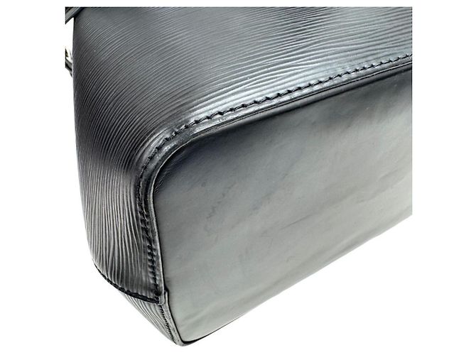 Néonoé Borsa a tracolla Louis Vuitton NeoNoe Epi Nero - vista 9