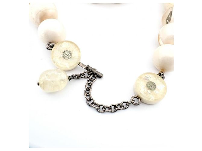 Collana a Sfere Logo Vintage Chanel Bianco - vista 3