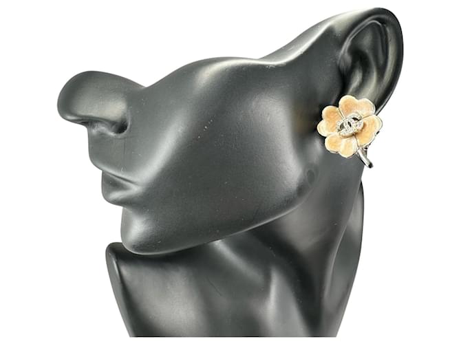 Orecchini Chanel Coco Mark Clover Argento Rosa Beige - vista 2