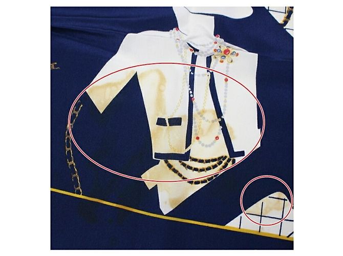 Foulard in seta Chanel blu navy e bianco - vista 6