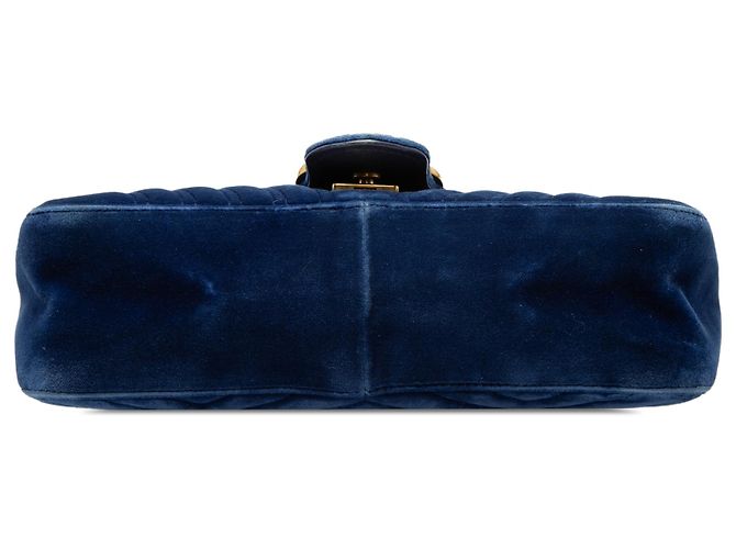 Borsa a tracolla Gucci GG Marmont Matelassé in velluto blu Medium Blu scuro - vista 3