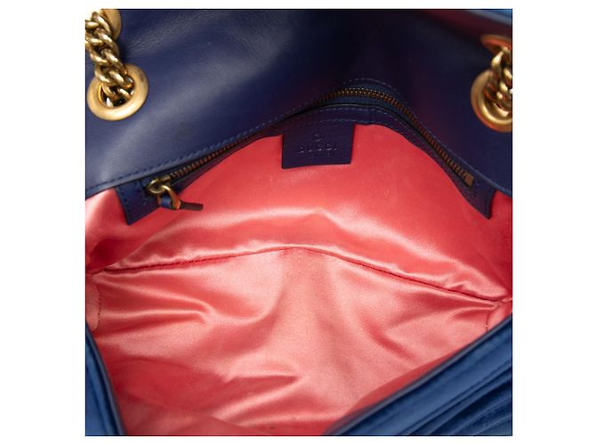 Borsa a tracolla Gucci GG Marmont Matelassé in velluto blu Medium Blu scuro - vista 4