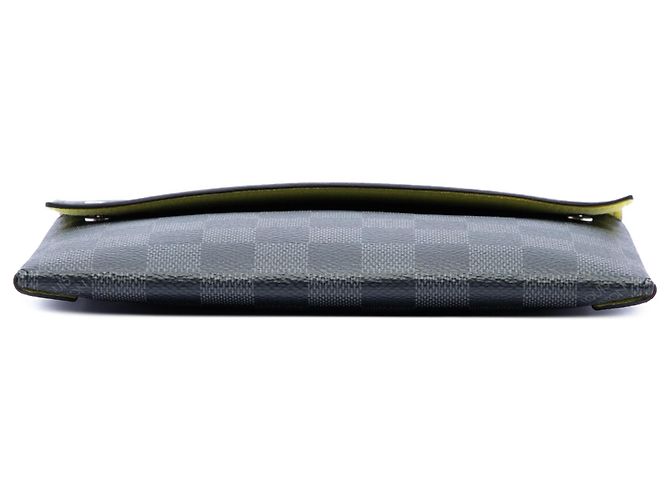 Louis Vuitton Black Damier Graphite Alpha Pochette MM Nero - vista 3