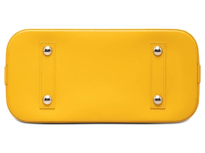 Louis Vuitton Yellow Epi Alma PM Amarillo - vista 3