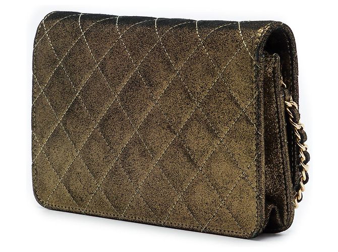 Wallet On Chain Cartera on chain Chanel de piel de cordero iridiscente acolchada dorada con botón tartan Dorado - vista 2