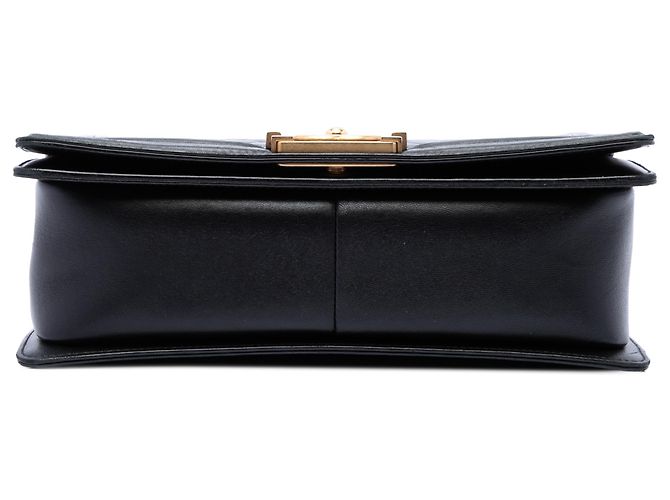 Chanel Black Old Medium Quilted Lambskin Boy Flap Nero - vista 3