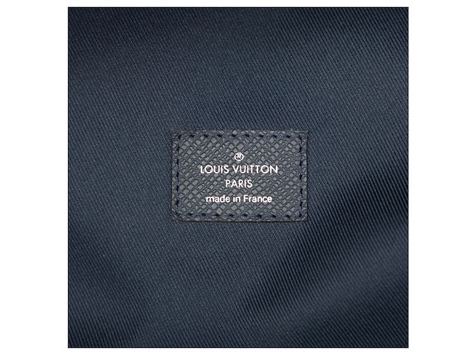 Zaino Louis Vuitton Blue Taiga Discovery PM Blu navy - vista 5
