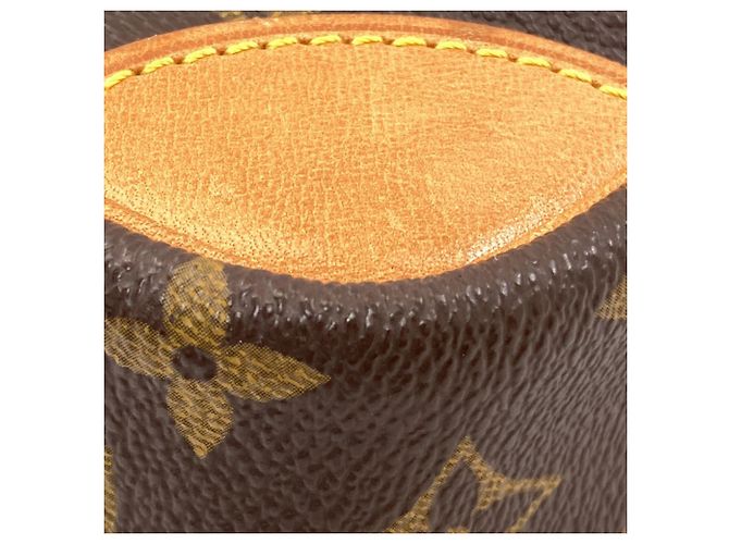 Louis Vuitton M51276 Trocadero 24 Shoulder Bag Monogramma - vista 15