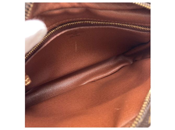 Louis Vuitton M51276 Trocadero 24 Shoulder Bag Monogramma - vista 5