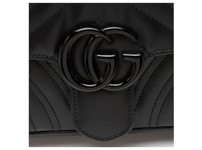 Borsa a patta piccola GG Marmont monocromatica in pelle matelassé Gucci Nero - vista 9
