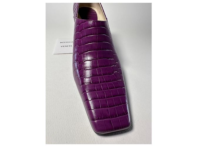 Bottega Veneta Lewis Pumps Krokodil-Optik Beetroot Größe 40 Lila - Ansicht 14