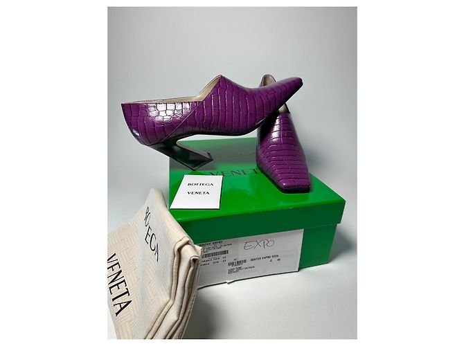 Bottega Veneta Lewis Pumps Krokodil-Optik Beetroot Größe 40 Lila - Ansicht 4