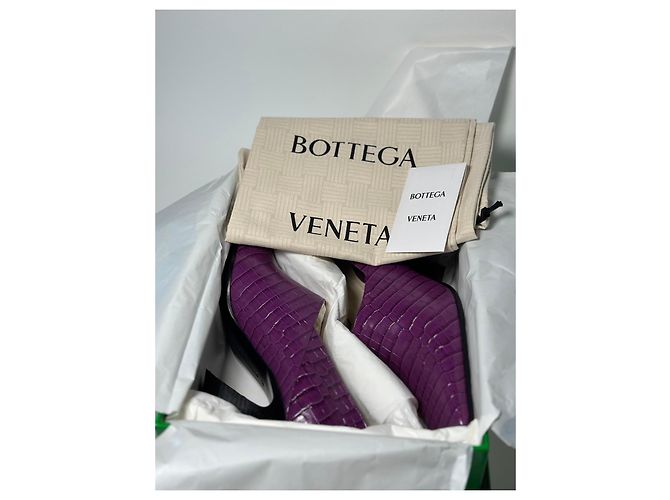 Bottega Veneta Lewis Pumps Krokodil-Optik Beetroot Größe 40 Lila - Ansicht 5