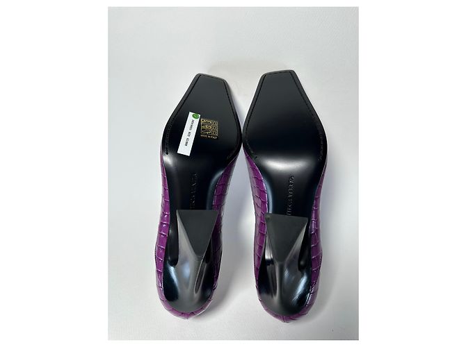Bottega Veneta Lewis Pumps Krokodil-Optik Beetroot Größe 40 Lila - Ansicht 8