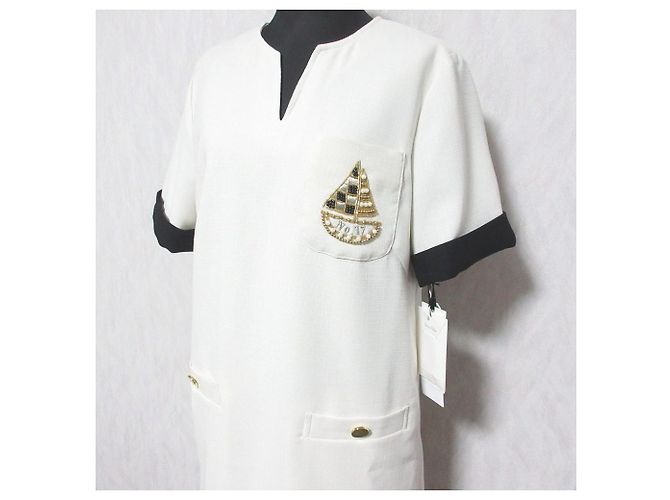Autre Marque Grace Class Bijou Emblem Kleid Beige - Ansicht 4