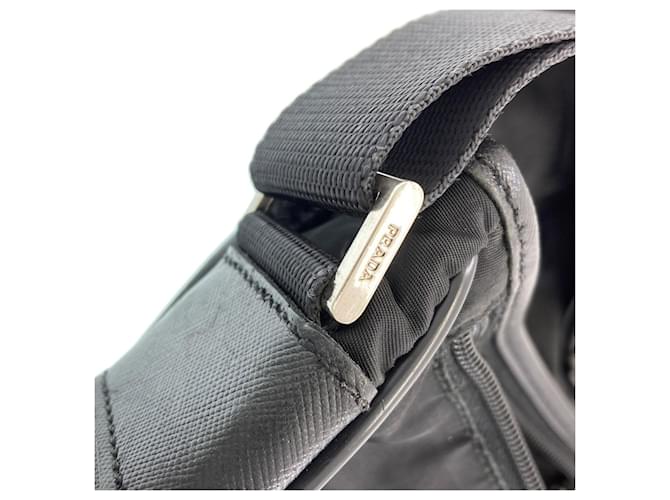 Borsa a tracolla Prada in nylon Nero - vista 15