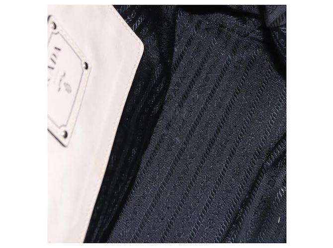 Tote PRADA Handtasche aus Leder Weiß Silber BN2611 Auth am12429A - Ansicht 21