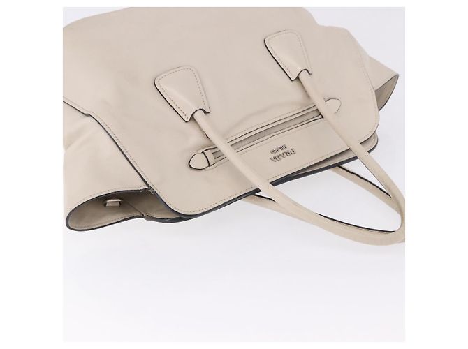 Tote PRADA Handtasche aus Leder Weiß Silber BN2611 Auth am12429A - Ansicht 7