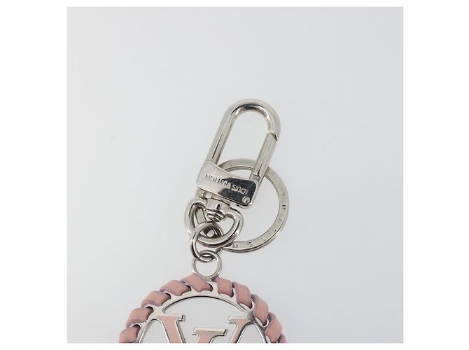 LOUIS VUITTON Porte Cles Berry Charm metal Brown M63081 LV Auth 196721M Marron - vue 2