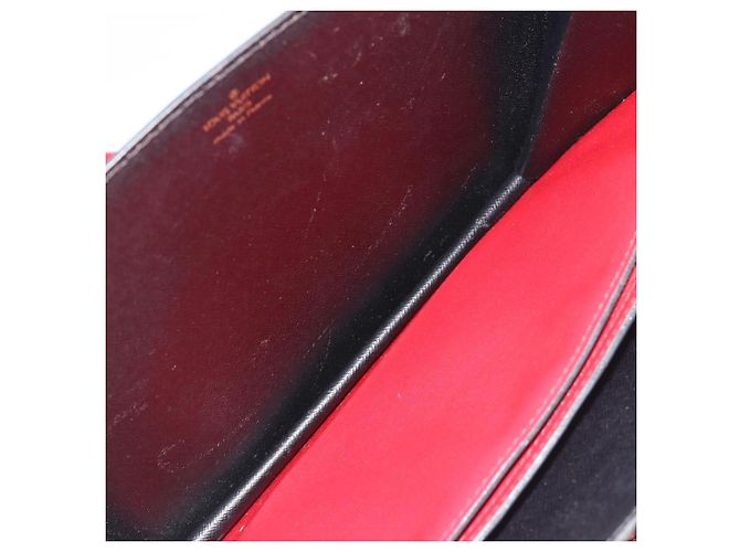 Borsa a mano LOUIS VUITTON Epi Bicolor Varenne Nero Rosso M52387 LV Auth ka5706 - vista 10
