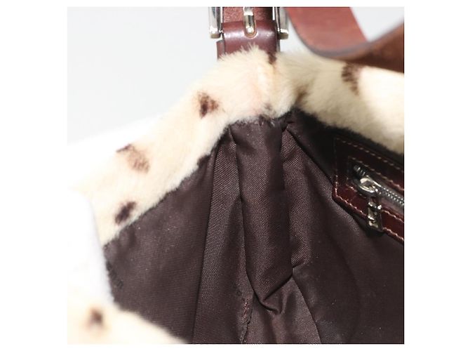 Sac à épaule FENDI Mamma Baguette en fourrure Ivory Silver Auth 197511SAM Argenté Écru - vue 24
