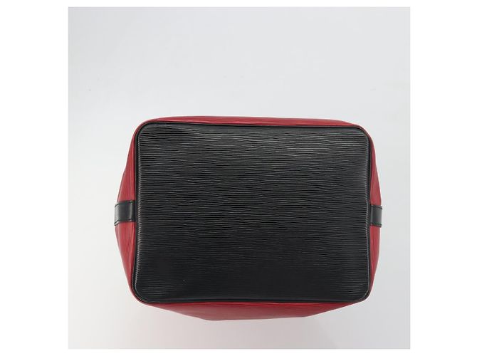 LOUIS VUITTON Epi Petit Noe Shoulder Bag Bicolor Black Red M44172 LV Auth ka5782 Nero Rosso - vista 5
