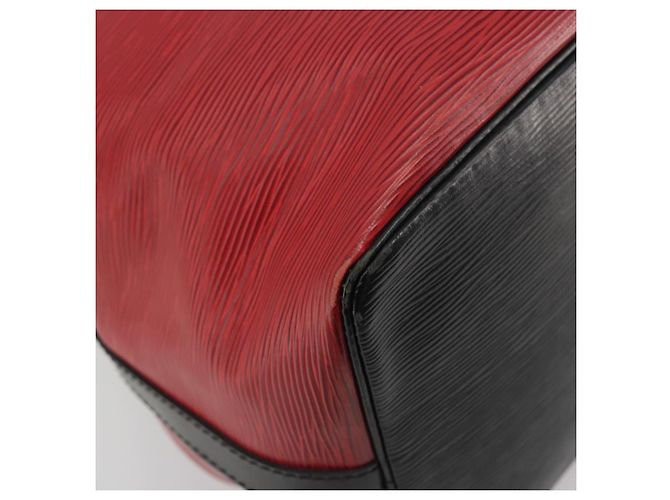 LOUIS VUITTON Epi Petit Noe Shoulder Bag Bicolor Black Red M44172 LV Auth ka5782 Nero Rosso - vista 8