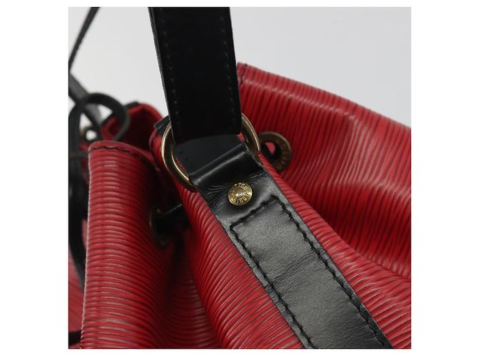LOUIS VUITTON Epi Petit Noe Shoulder Bag Bicolor Black Red M44172 LV Auth ka5782 Nero Rosso - vista 9