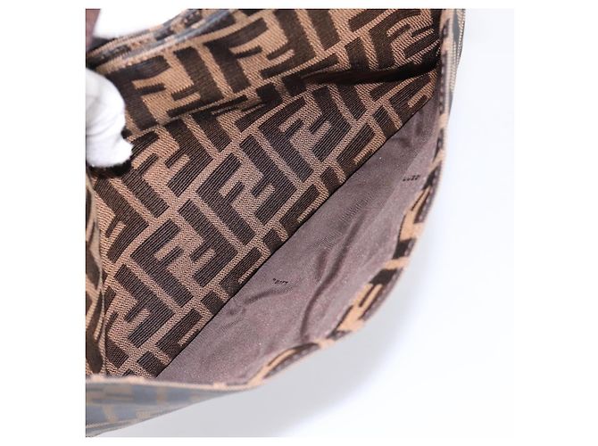 Borsa a tracolla FENDI Zucca Canvas Mamma Baguette Marrone Nero Auth 198708V - vista 22